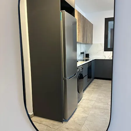 Lux Level 4 Penthouse Tower 206 Nicosia